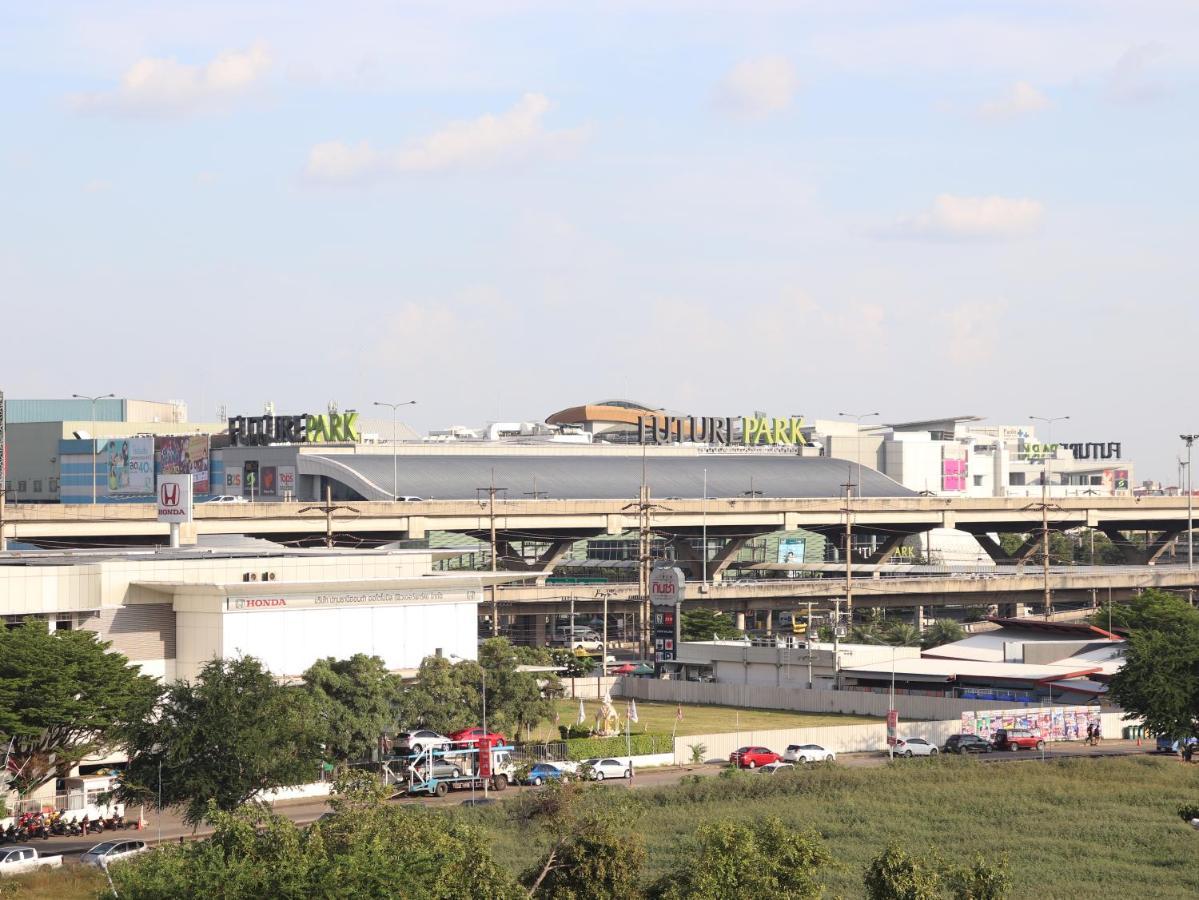 Rangsit Residence Luaran gambar